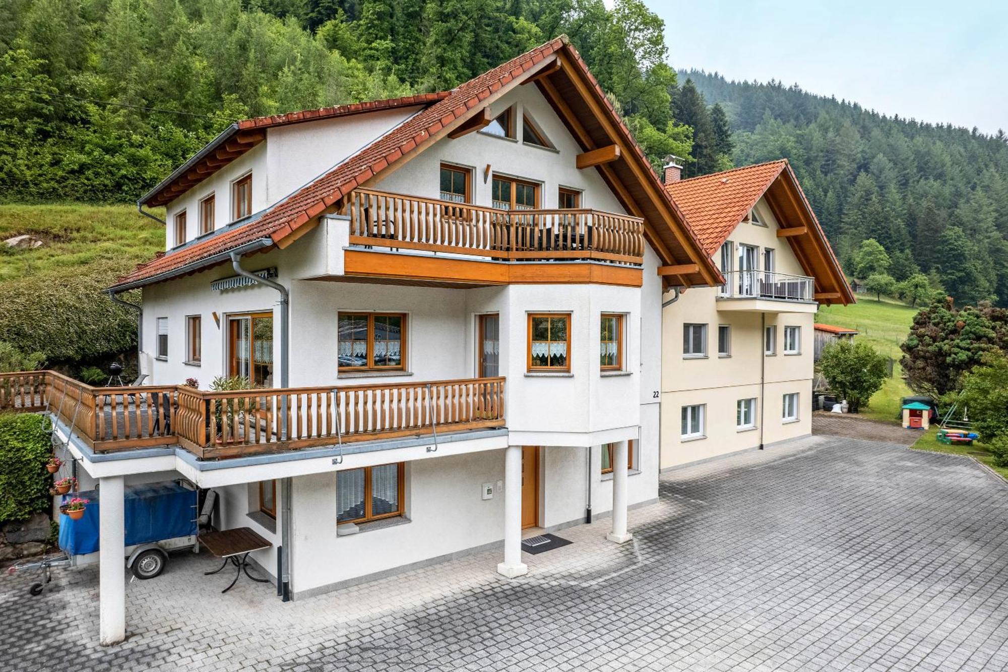 Апартаменти Haus Sum Обервольфах Екстер'єр фото